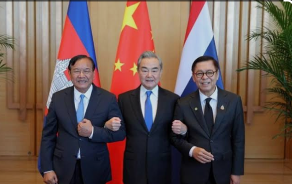 Menlu Thailand dan Kamboja Bahas Isu Perbatasan di Brunei Darussalam